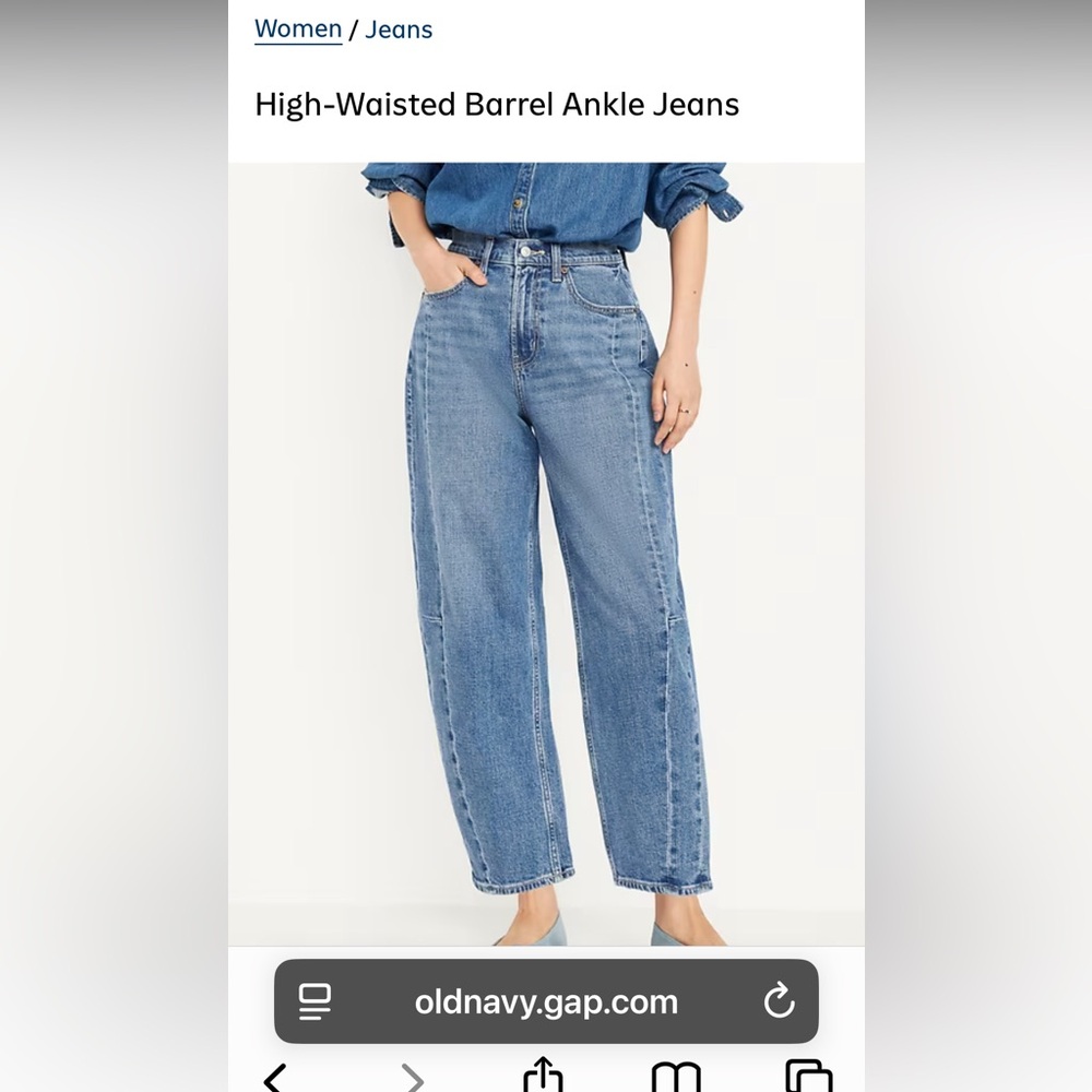 Old Navy Blue Denim High-Rise Barrel Leg Jeans  size 8 inseam 25”